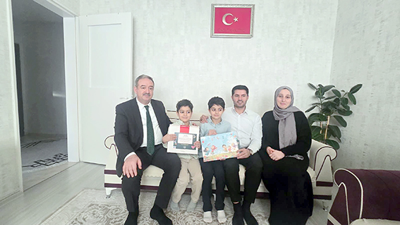 ŞEHİT VE GAZİ ÇOCUKLARININ İLK KARNE SEVİNCİ PAYLAŞILDI