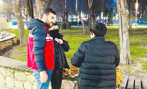 ÇOCUKLARIN GÜVENİ İÇİN GECE MESAİSİ