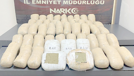 51 KİLO 300 GRAM TOZ ESRAR ELE GEÇİRİLDİ