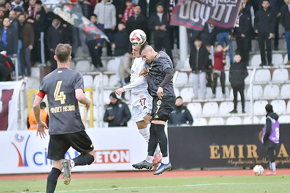 PETROLSPOR FIRSAT TEPTİ!