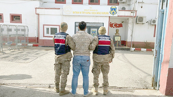 15 YIL HAPİS CEZASI OLAN FİRARİ YAKALANDI!