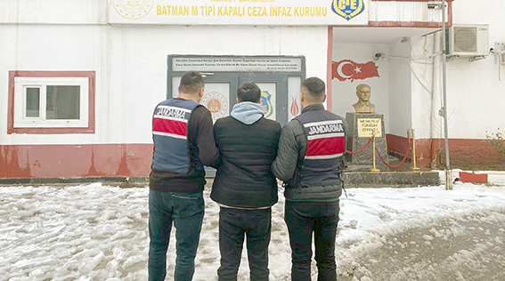 ARANAN 37 ŞAHIS YAKALANDI