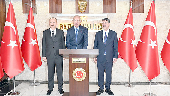 BAKAN ERSOY, BATMAN’DAYDI