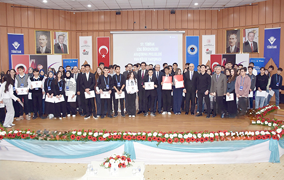 TÜBİTAK BÖLGE FİNALİNE AKADEMİK DAMGA