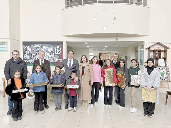 DERECE ÖĞRENCİLERİNE ÖDÜLLERİ TAKDİM EDİLDİ