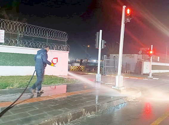 ÖZGÜRLÜK BULVARI’NDA HİJYEN SEFERBERLİĞİ