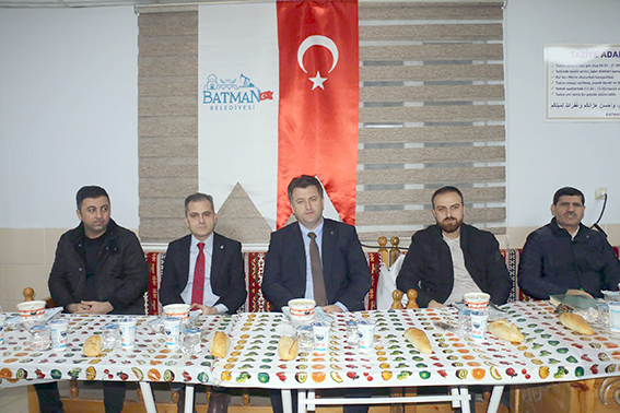 RAMAZAN BEREKETİ ÇARŞI’DA DEVAM ETTİ