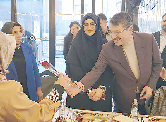 AK KADINLARDAN ‘VEFA İFTARI’