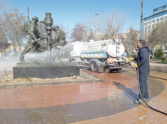 BELEDİYE BAYRAM TEMİZLİĞİNE ERKEN BAŞLADI