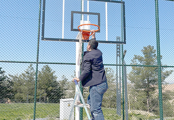 PARKLARDA GENEL BAKIM DEVAM EDİYOR