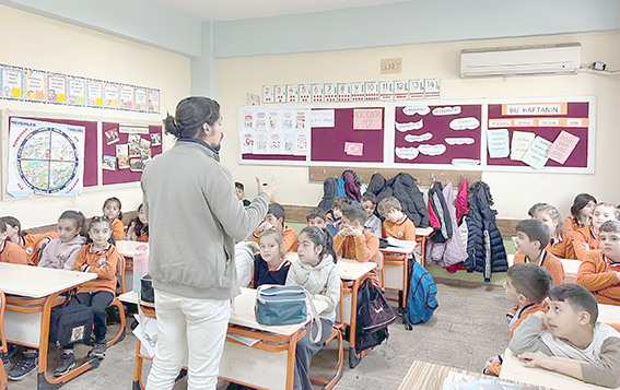 MİNİK ELLER SAĞLIK ELÇİSİ OLUYOR