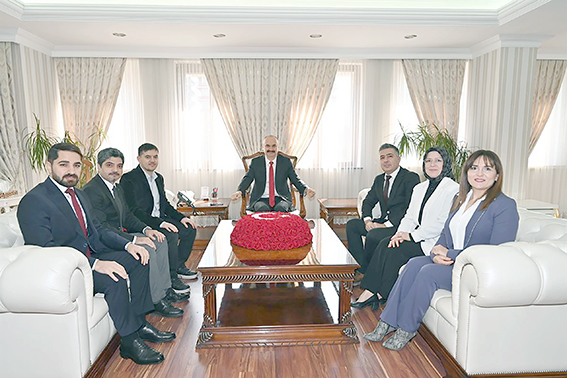 VALİ CANALP’A 14 MART TIP BAYRAMI ZİYARETİ