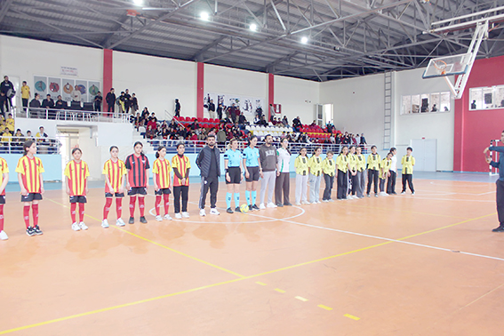 17 TAKIMLI FUTSAL TURNUVASI BİTTİ