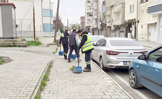 4 MAHALLEDE EŞ ZAMANLI TEMİZLİK ÇALIŞMASI