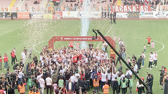 BATMAN, ŞAMPİYONLUK KUPASINA KAVUŞTU