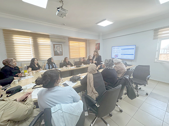 BATMAN’DA AİLELERE DİJİTAL FARKINDALIK EĞİTİMİ