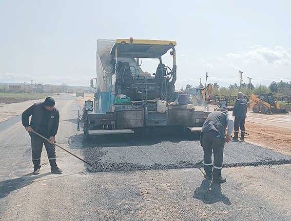 BELEDİYE SAHADA ÇALIŞMALARINI SÜRDÜRÜYOR