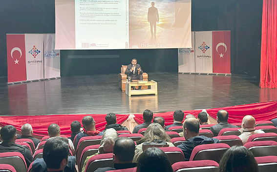 DR. TUNÇ’TAN SÖYLEŞİ VE İMZA GÜNÜ