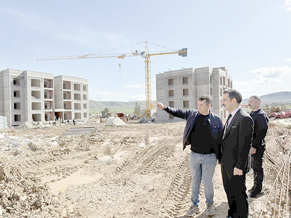 GERCÜŞ’TE MODERN YAŞAM YÜKSELİYOR