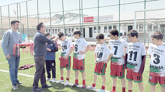 HEDEF YARI FİNAL, GÖZLER TÜRKİYE FİNALİNDE