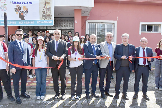 İKİ OKULDAN ORTAK TÜBİTAK BİLİM FUARI