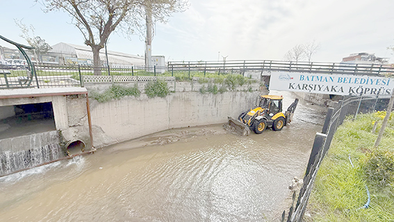 İLUH DERESİ’NDE KAPSAMLI TEMİZLİK ÇALIŞMASI