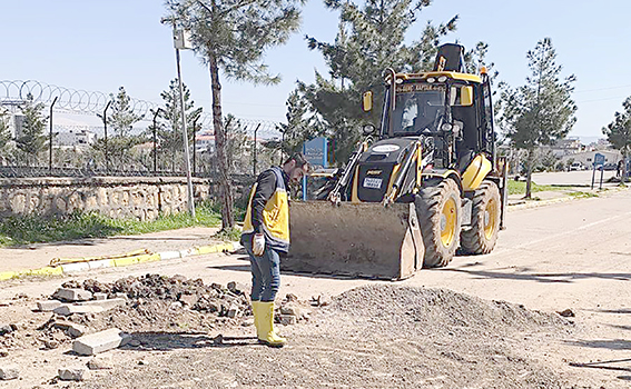 MEZARLIKLARDA BAKIM VE ONARIM SÜRÜYOR