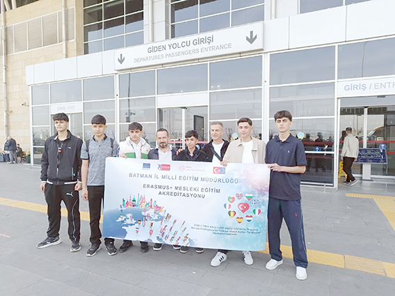 ÖĞRENCİLER, İTALYA’NIN RİMİNİ KENTİNDE