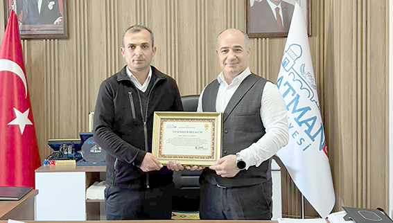 OTOBÜSTE UNUTULAN ZİYNET EŞYASI SAHİBİNE ULAŞTIRILDI