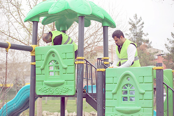 PARKLARDA BAKIM VE ONARIM DEVAM EDİYOR