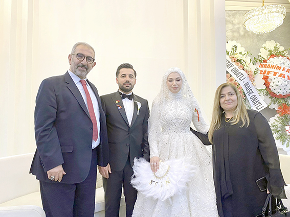 TOPRAK VE DAŞ AİLELERİNİN MUTLU GÜNÜ