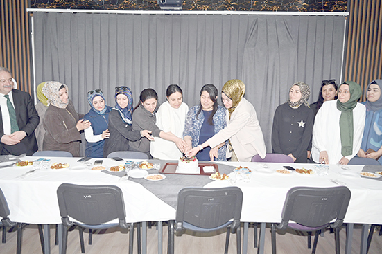 ÇOCUK EVLERİ SİTESİNDE ANNELER GÜNÜ ETKİNLİĞİ