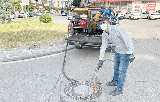 KENT GENELİNDE İLAÇLAMA SEFERBERLİĞİ DEVAM EDİYOR
