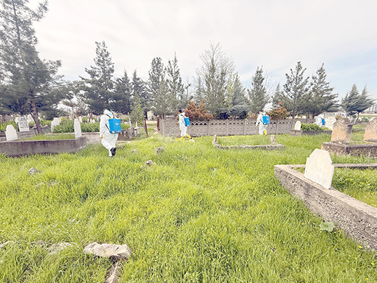 MEZARLIKLAR BAYRAMA HAZIR