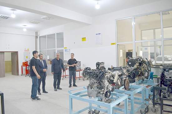 MÜDÜR GÜMÜŞ’TEN MESLEK LİSESİNE ANLAMLI ZİYARET