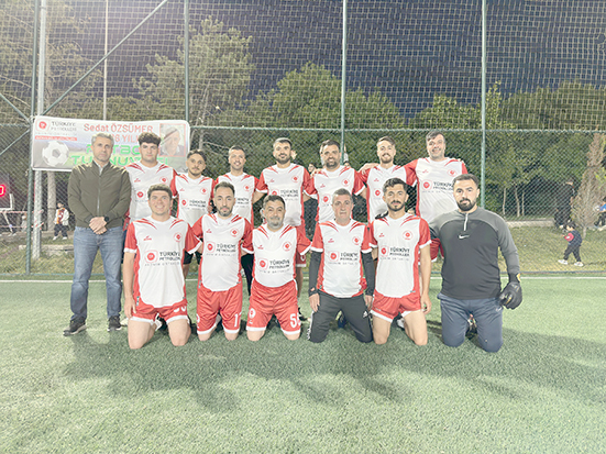 SEDAT ÖZSÜMER FUTBOL TURNUVASI’NDA ŞAMPİYON PETROLSPOR ALTYAPI