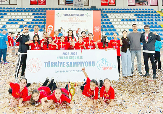TOKİ KAZIM KARABEKİR HENTBOLDA TÜRKİYE ŞAMPİYONU OLDU