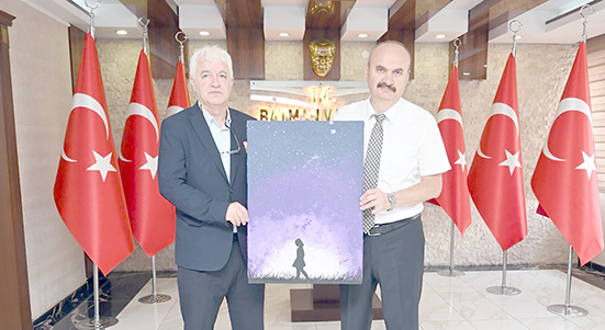 YEŞİLAY BATMAN ŞUBESİNDEN VALİ CANALP’A ZİYARET