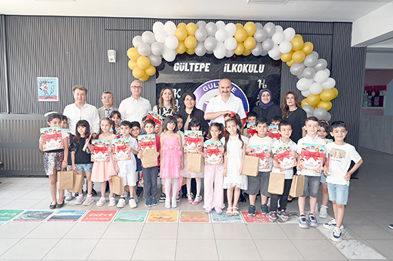 183 BİN ÖĞRENCİ KARNE ALDI
