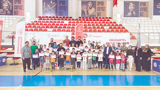 50 OKULDAN 1600 SPORCUYLA MUHTEŞEM ORGANİZASYON