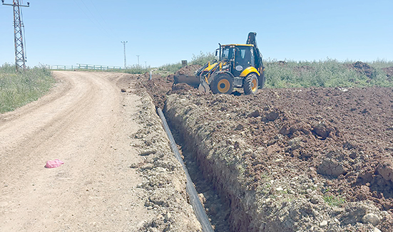 BELEDİYEDEN 2,4 KM UZUNLUĞUNDA İÇME SUYU HATTI