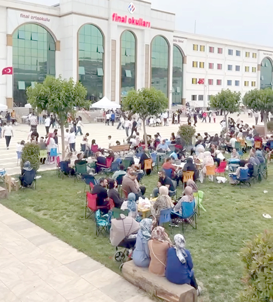 FİNAL’DEN MUHTEŞEM ‘KAMPÜSE BAHAR GELDİ” ETKİNLİĞİ