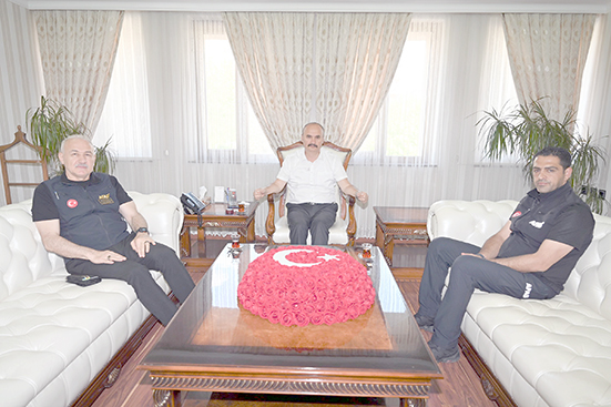 GENEL MÜDÜR ERGİN’DEN VALİ CANALP’A ZİYARET