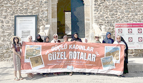 KURSİYER KADINLAR ŞEHRİN TARİHİ VE KÜLTÜREL DEĞERLERİNİ KEŞFEDİYOR