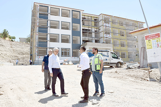 MÜDÜR CİĞER, OKUL İNŞAATLARINI İNCELEDİ