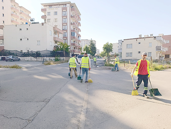 PETROL VE HÜRRİYET’TE TEMİZLİK MESAİSİ