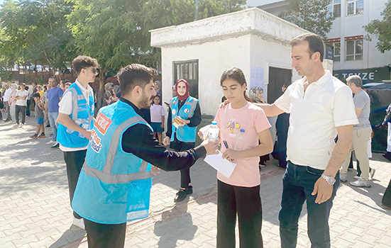 “SINAVA 5 KALA AK GENÇLİK BATMAN YANINDA”