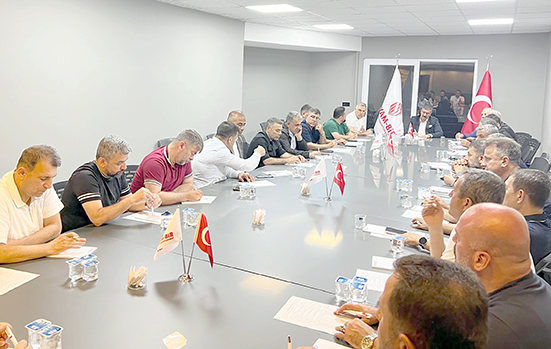 YAPI MÜTEAHHİTLER BİRLİĞİ YENİ ÇALIŞMA OFİSİNİ HİZMETE AÇTI