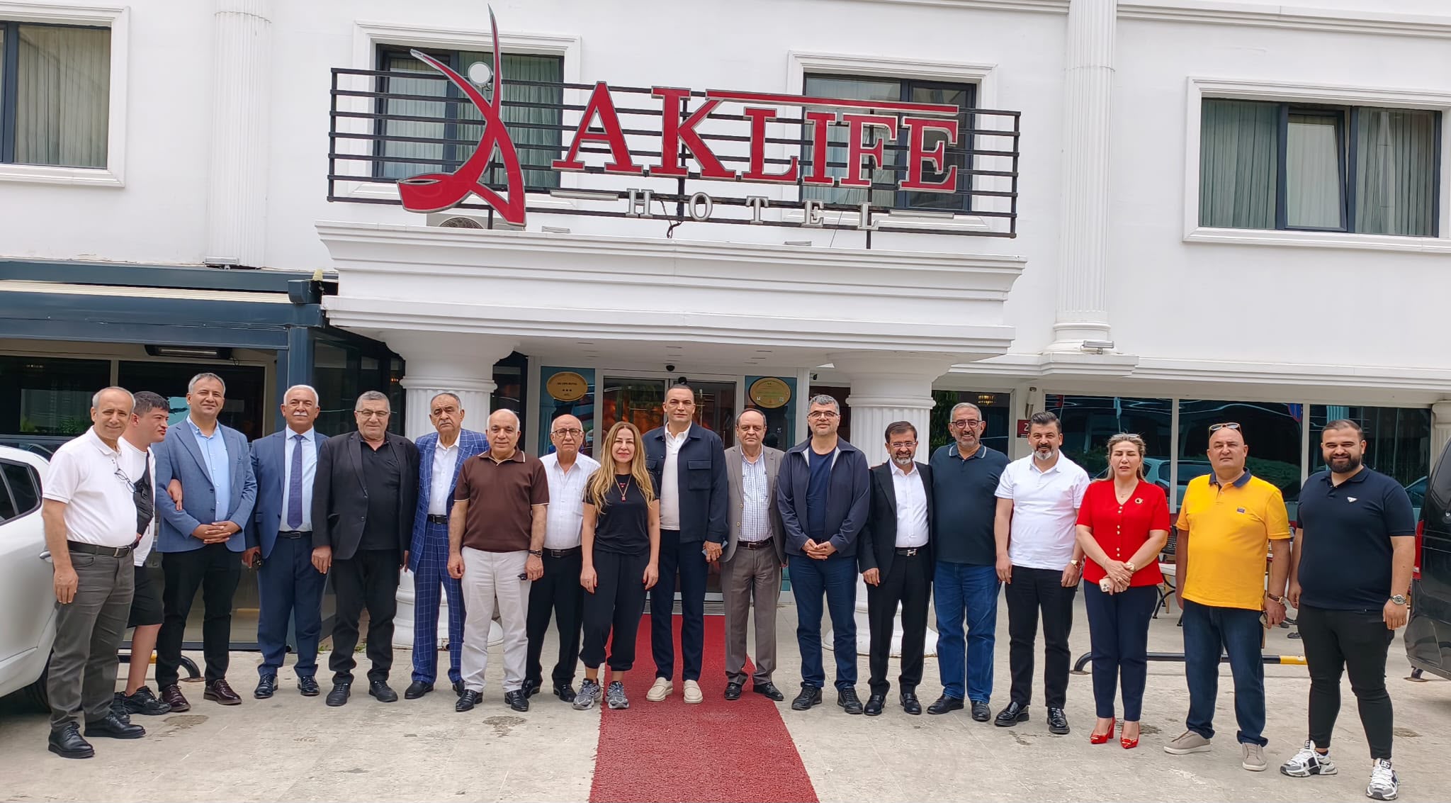 BATMANLI GAZETECİLER ANKARA’DA AYDIN KÜRT’UN MİSAFİRİ OLDU
