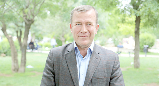 “EMEKLİLERİ BAHANE EDEREK YEŞİL ALANLARA KIYMAYIN”